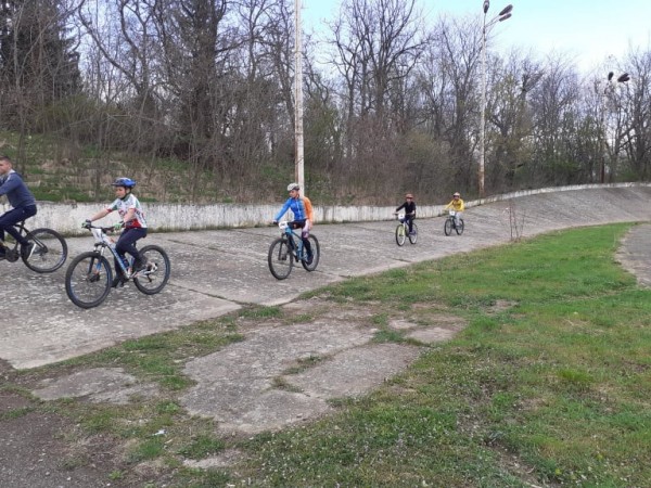 8 са медалистите от велосъстезанието на колодрума