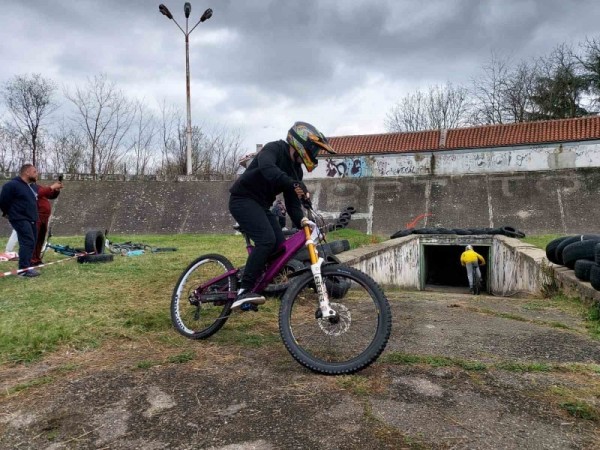 8 са медалистите от велосъстезанието на колодрума