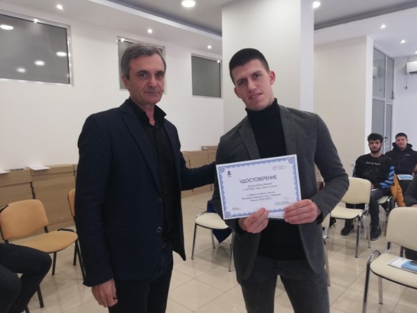 Първо заседание на новия Младежки общински съвет в Казанлък