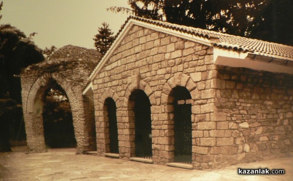 Преди 78 години войници случайно откриват Казанлъшката гробница