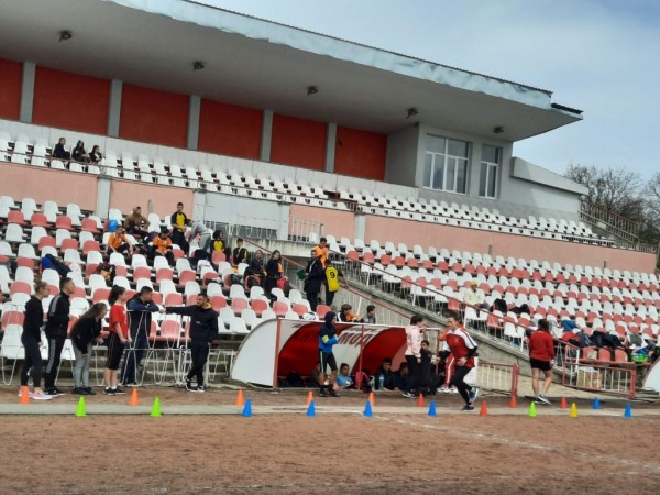 165 медала и 6 купи бяха връчени на най-добрите в Общинското първенство по лека атлетика