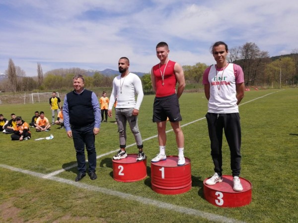 165 медала и 6 купи бяха връчени на най-добрите в Общинското първенство по лека атлетика