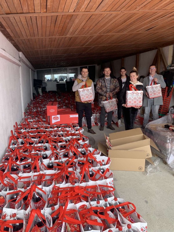 Семейства в павелбанско получиха дарения за Великден