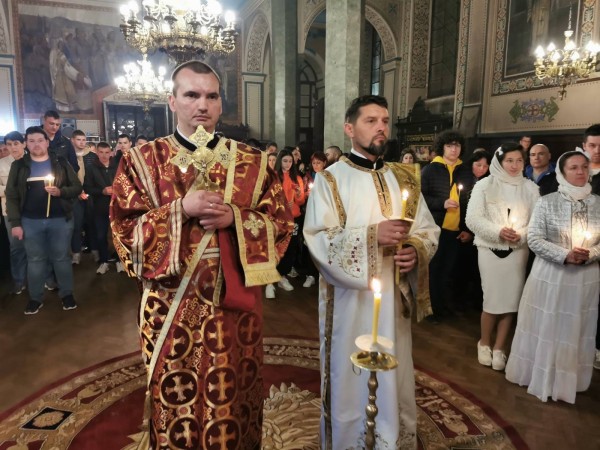 Митрополит Киприан възвести Възкресение Христово