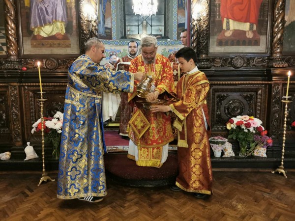 Митрополит Киприан възвести Възкресение Христово