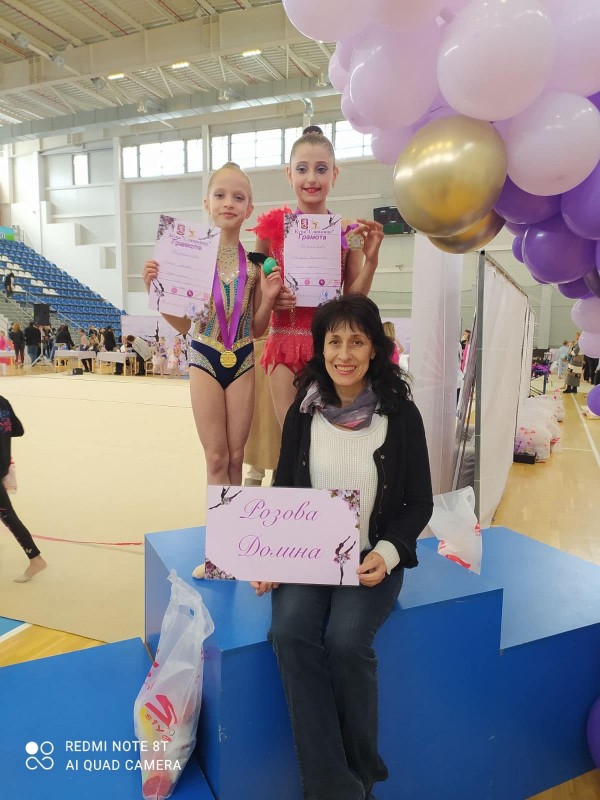 Куп медали завоюваха казанлъшките грации в София 