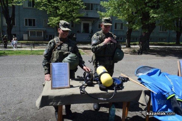 Ден на отворените врати във военното поделение на Казанлък