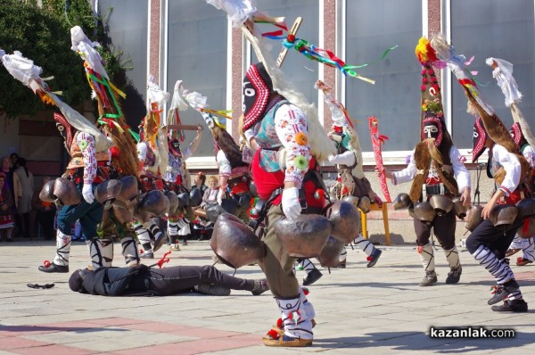 Шейновци канят на последния кукерски фестивал в страната тази събота
