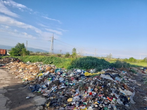 Пролетно почистване освежи местността „Казмера“ 