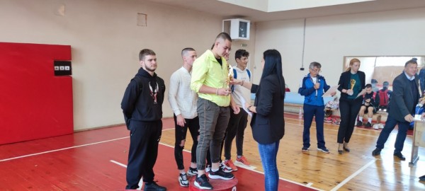 Емоционален финал на общинските първенства по волейбол и тенис на маса