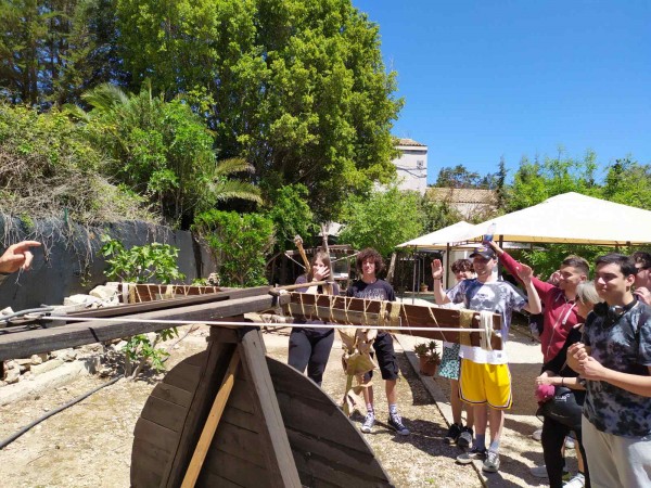 Хаджиеновци „Готови за кариера“