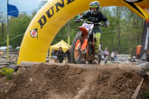 Алба Дамасцена МСК с призови места и във втори кръг от екстремния ендуро шампионат