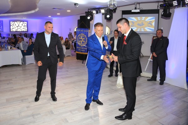 „Ротари Клуб” Казанлък събра над 21 хил. лв. в полза на малки таланти