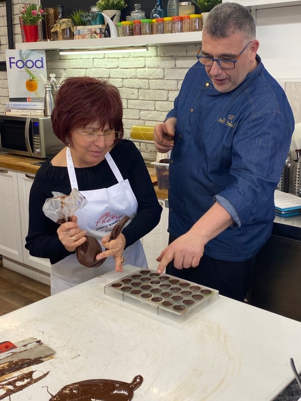 Втори шоколадов клас с Шеф Ради Стамболов организира Кралство Хармония