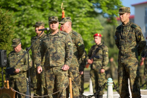 Наградиха военнослужещи по случай 6 май в казанлъшкото поделение 