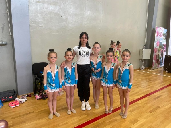 Грациите ни с фурор в Стара Загора и 8 златни медала