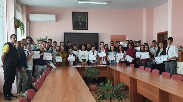 Ден на самоуправлението - Хаджиеновци показаха знания и умения