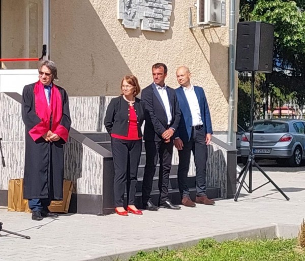 Галина Стоянова участва в церемонията по връчването на дипломите на випуск 2021 на Техническия колеж