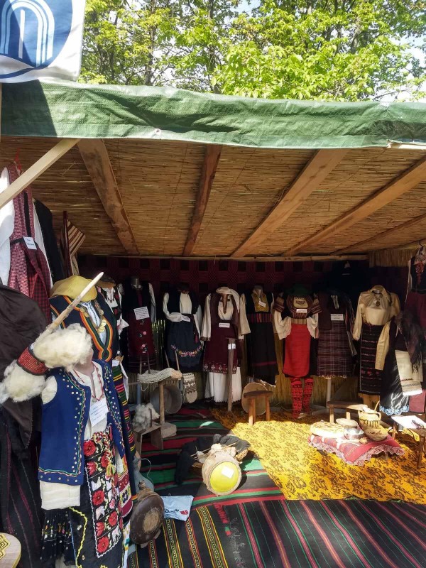 Павелбанци с награди за етнографската сбирка “Старите българи“