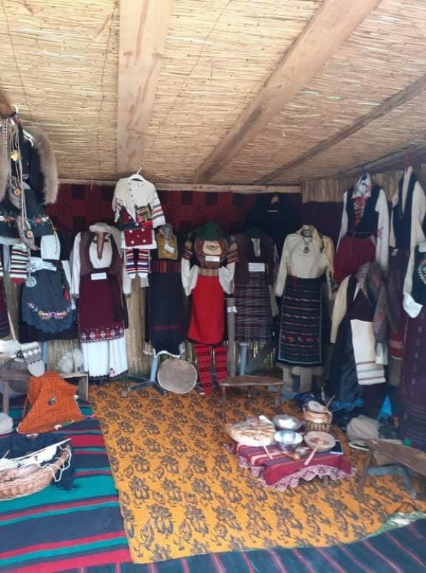 Павелбанци с награди за етнографската сбирка “Старите българи“