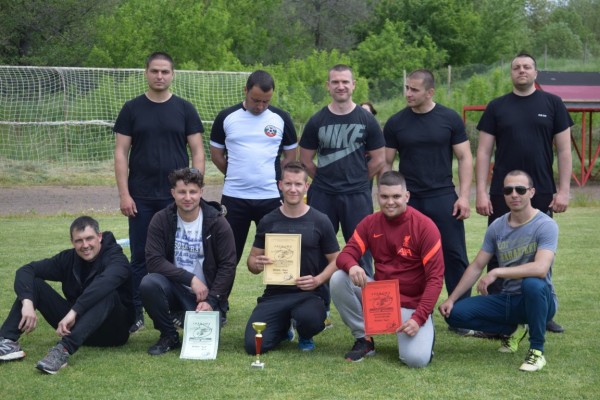 Наградиха пожарникарите, победители в състезанието по “Пожароприложен спорт“ в Казанлък 