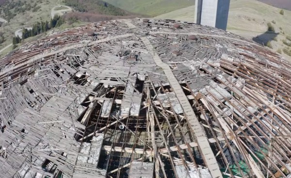 Куполната мозайка на Бузлуджа спешно се нуждае от помощ, за да може да се отвори паметника