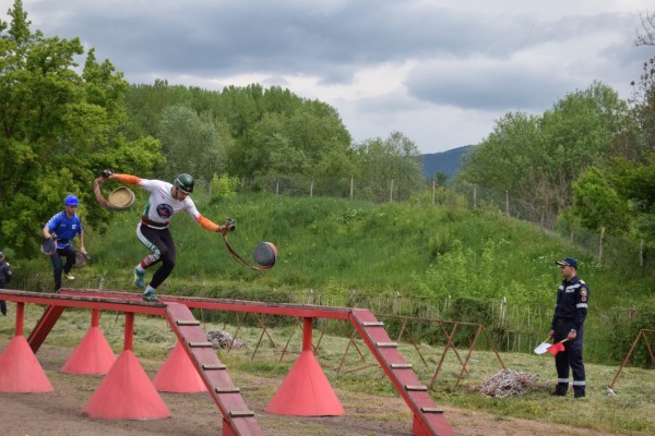 Наградиха пожарникарите, победители в състезанието по “Пожароприложен спорт“ в Казанлък 