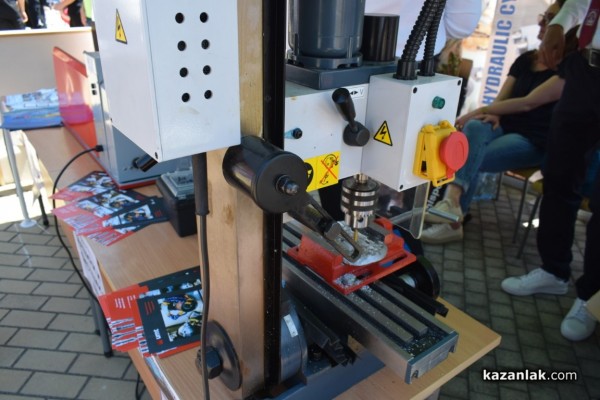 Десета областна панорама на професионалното образование и кариерно ориентиране се проведе Казанлък