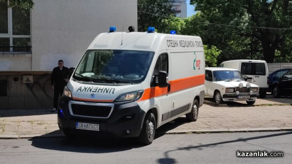 Наръгаха мъж в близост до училище в Казанлък / ОБНОВЕНА