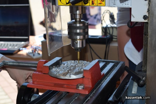 Десета областна панорама на професионалното образование и кариерно ориентиране се проведе Казанлък