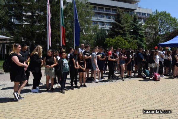 Десета областна панорама на професионалното образование и кариерно ориентиране се проведе Казанлък