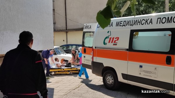 Наръгаха мъж в близост до училище в Казанлък / ОБНОВЕНА