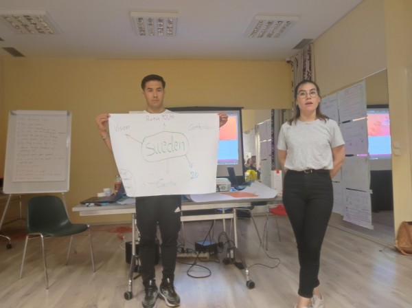 Доброволците от “Взаимопомощ“ завършиха успешно проекта „Заеми се, наеми се.”