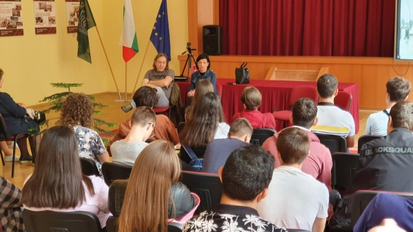 Десислава Ризова и Иван Филчев от БТВ гостуваха в Механото