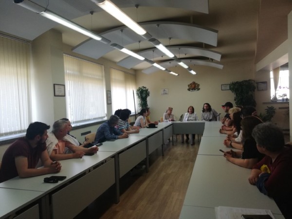 Кметът Галина Стоянова представи ВрИД на Общинския театър Веселин Плачков