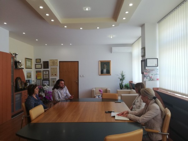 Кметът Галина Стоянова представи ВрИД на Общинския театър Веселин Плачков