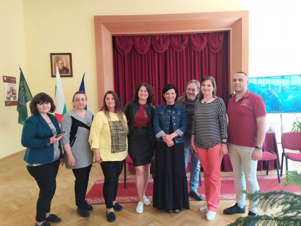 Десислава Ризова и Иван Филчев от БТВ гостуваха в Механото