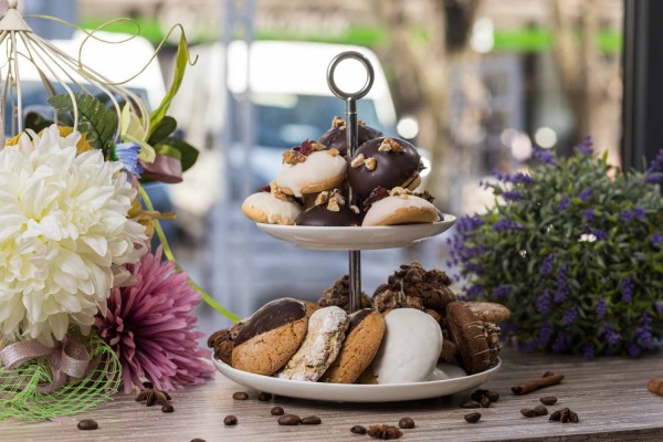 Новият сладък Фаворит в Казанлък отваря врати