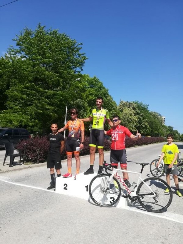 Лястовиците се завърнаха с медали от Чирпан