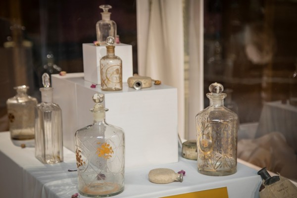 Дървеният щанд от 1893 г. на розопроизводителя Кънчо Шипков оживя в изложба 