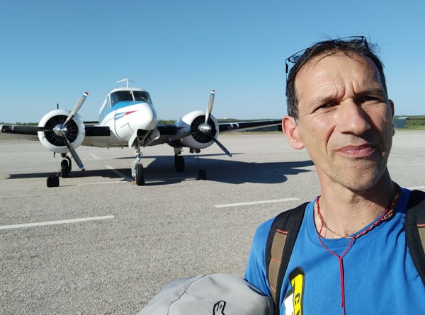 Казанлъчанин е първият българин, скочил с парашут край Еверест