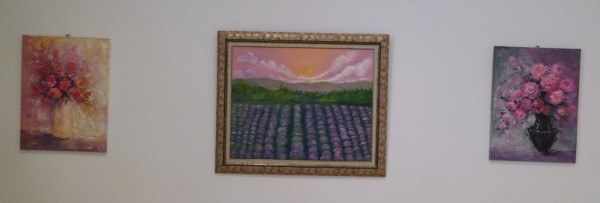 Тази вечер се открива изложба на казанлъшките художници „Цветни послания от Казанлък“