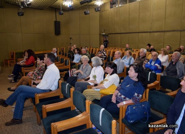 Проф. Петко Ст.Петков представи книгата “Пътищата към Освобождението“ пред родна публика