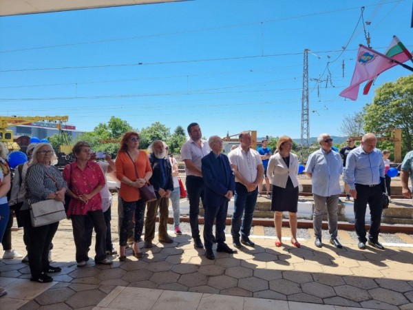 Честит стогодишен юбилей на ЖП гара Казанлък