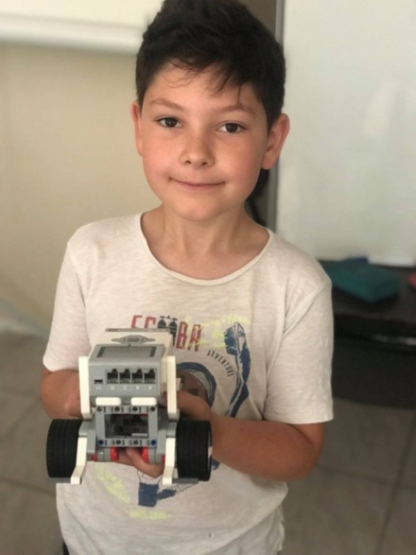 Започна записването за Лятната академия по програмиране и роботика в ИКТ Център