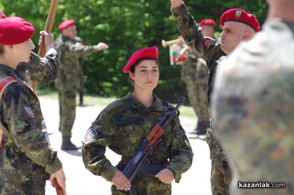 Военна клетва край паметника на Хаджи Димитър