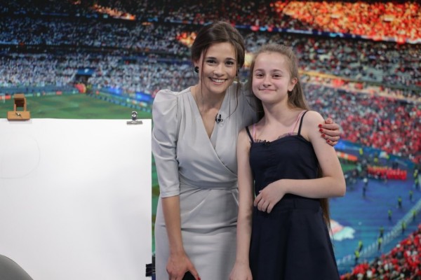 Художничката Фая гостува в ефира на bTV Action с Димитър Бербатов