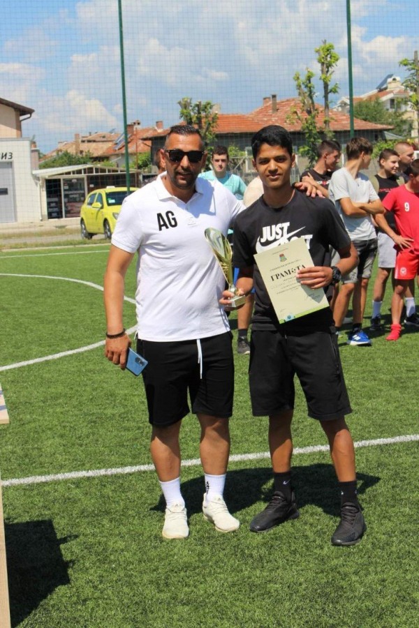 Отборите на “Вапцаров“, МГ-то и Механото са шампионите в общинското първенство по футбол