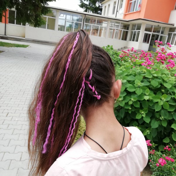 Безплатни прически и съвети във второто Турне на красотата на ПГ “Акад. Петко Стайнов“