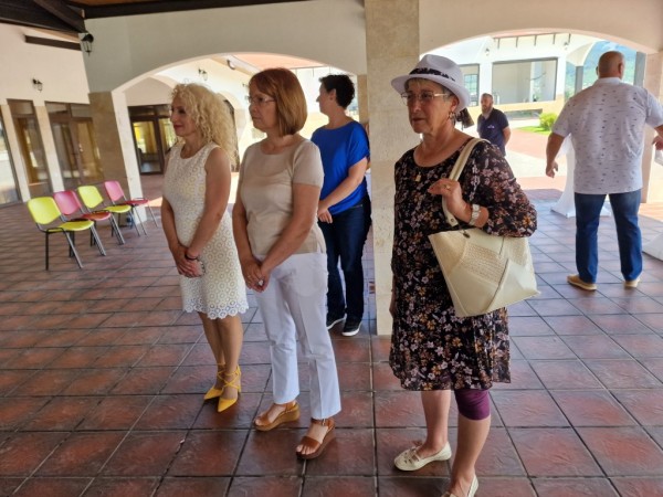 Кметът на Казанлък разговаря с американския посланик за възстановяването на НЧ “Светлина“ в град Шипка